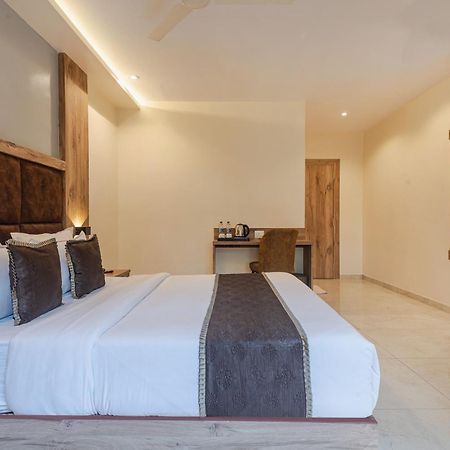 Hotel Silver Park مومباي المظهر الخارجي الصورة
