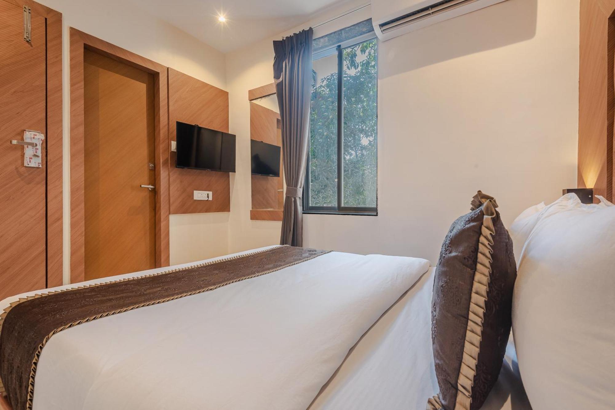 Hotel Silver Park مومباي المظهر الخارجي الصورة