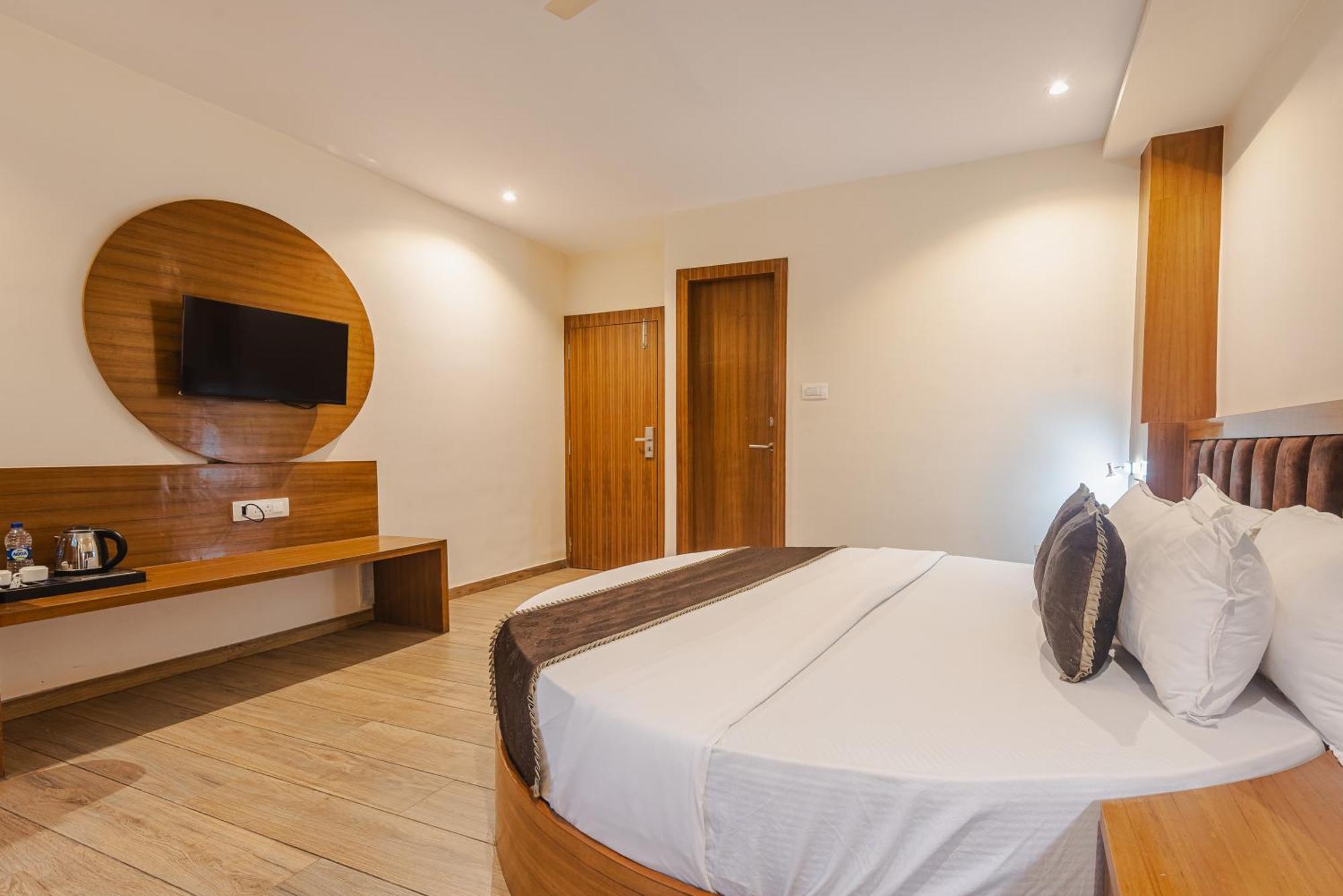 Hotel Silver Park مومباي المظهر الخارجي الصورة