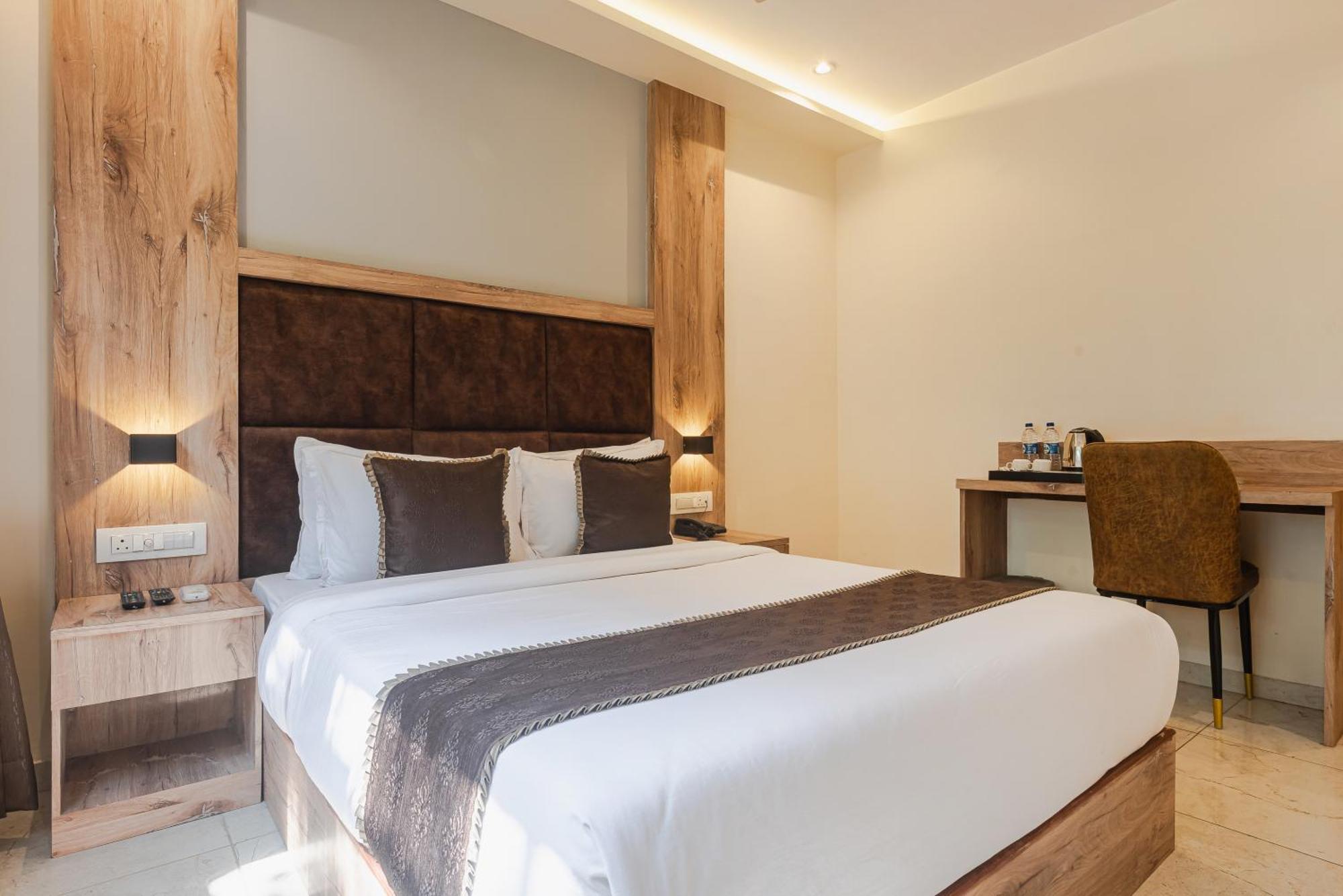 Hotel Silver Park مومباي المظهر الخارجي الصورة