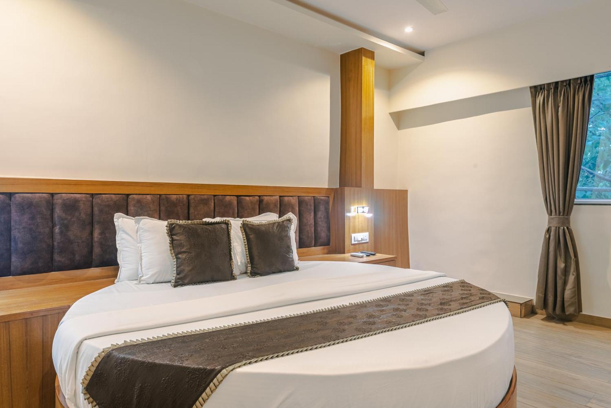 Hotel Silver Park مومباي المظهر الخارجي الصورة