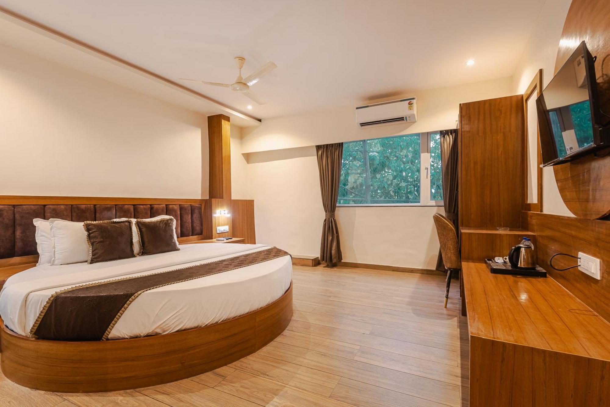 Hotel Silver Park مومباي المظهر الخارجي الصورة