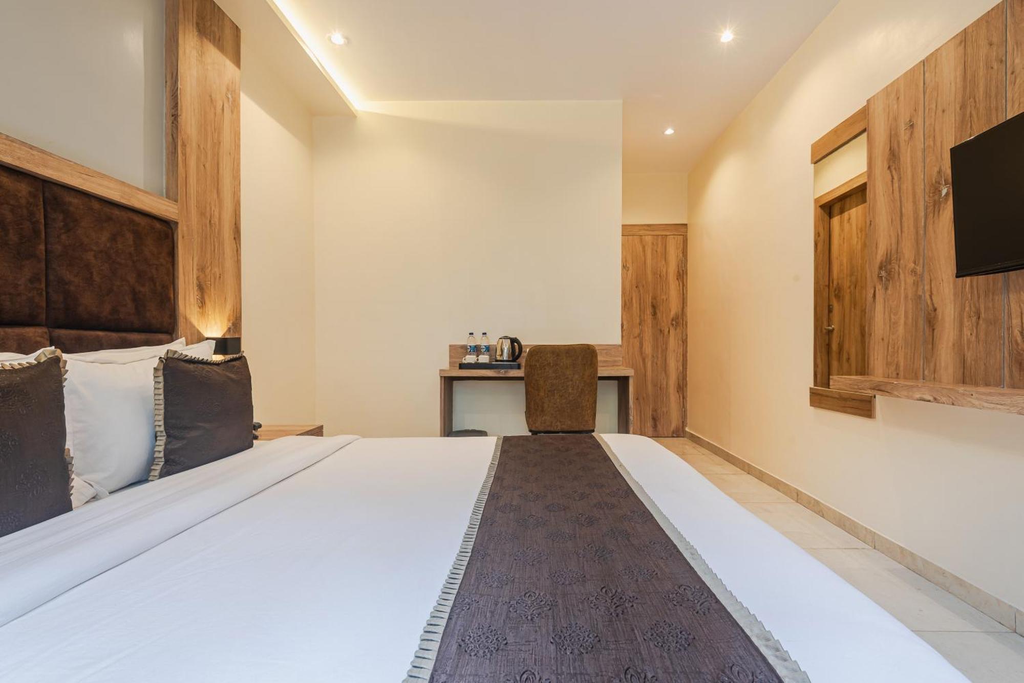 Hotel Silver Park مومباي المظهر الخارجي الصورة